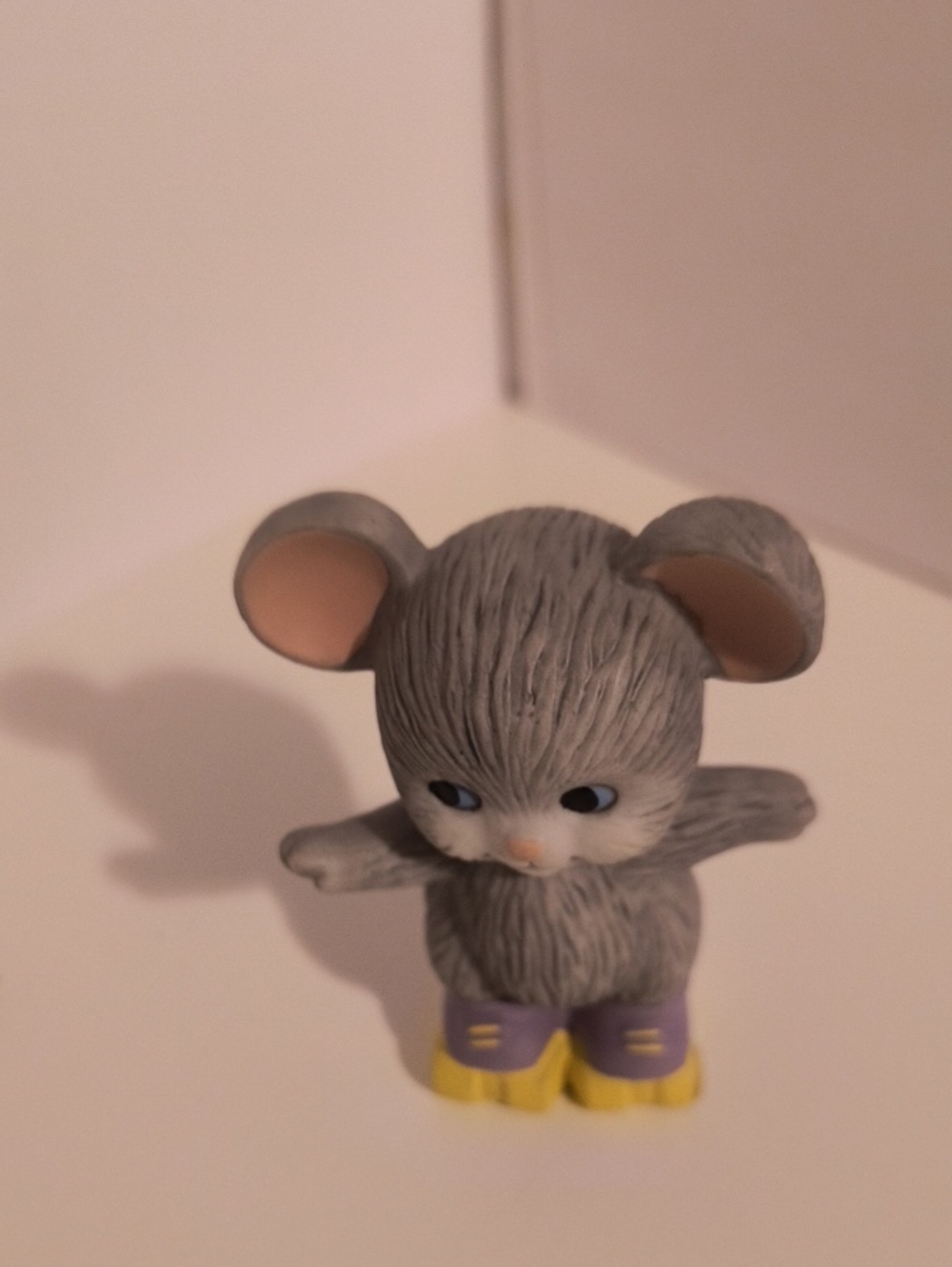 Avon Best Buddies Gray Mouse Porcelain Figurine In Box Vintage 2inch B10